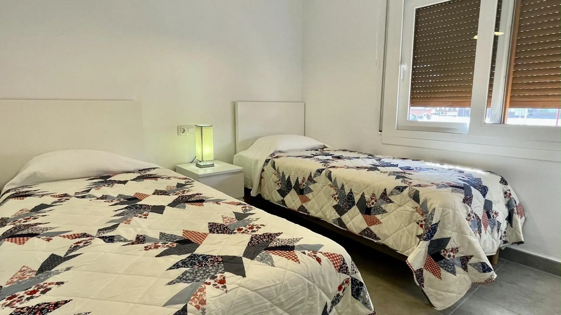 Апартаменты Riells De Mar A1 Ля Эскала